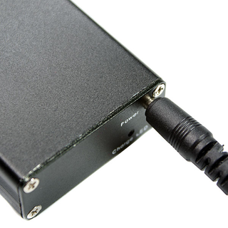 Illustration for article titled Personal Cellphone Signal Blocker Delivers Electronic TFSU